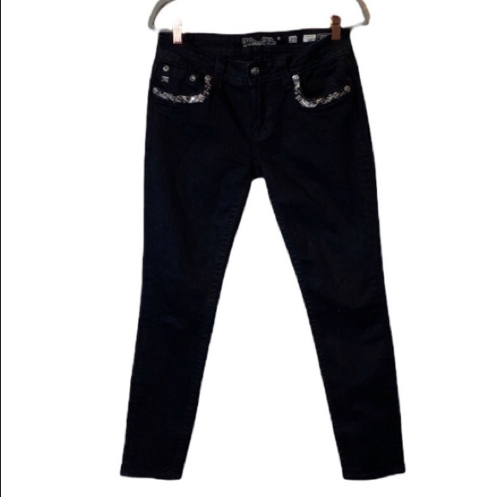 LIKE NEW MISS ME BLACK SIGNATURE EMBELLISHED REAR POCKET SKINNY JEANS SIZE 29